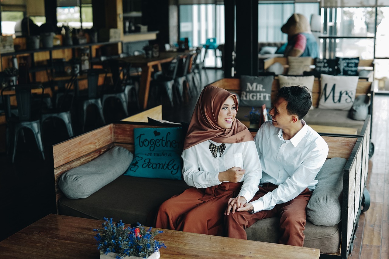 pair, romantic, couple-2862155.jpg